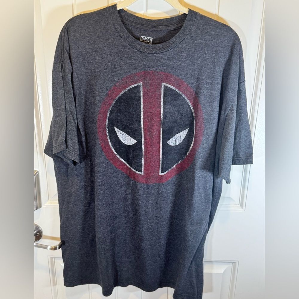 Men’s 2XL Marvel Deadpool Tee